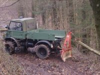 unimog im holz 08-09 003.jpg