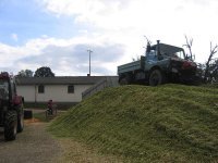 Unimog Maisernte 1.jpg
