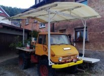 Unimog mit Dach 1 lq.jpg