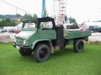 Unimog 404 & Imbert gasifier.JPG