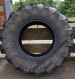 unimog_Reifen_1_neu.jpg