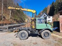 Unimog mit Kran.jpg